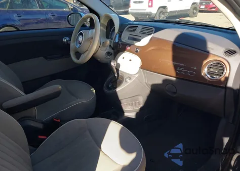 2013 Fiat 500 Lounge z USA, uszkodzony, nr VIN 3C3CFFCR7DT529418